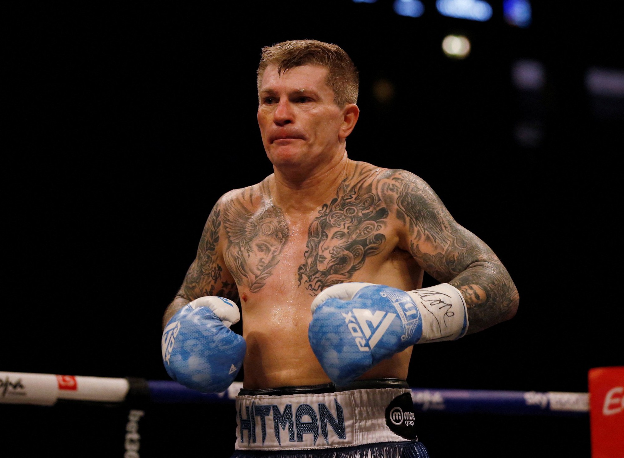 Nhà vô địch boxing Ricky Hatton treo cổ tại biệt thự 60 tỷ: Con trai xúc động bật khóc hé lộ mọi điều- Ảnh 1. Võ sĩ Ricky Hatton qua đời