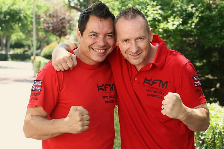 Môn võ Người dơi được sáng tạo dựa vào tuyệt kỹ của Lý Tiểu Long- Ảnh 2. Chân dung Justo Dieguez và Andy Norman